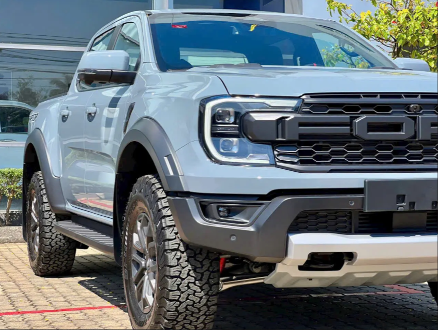 Ford Raptor 2025